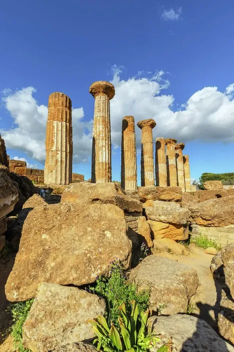 Framed Print : Temple of Heracles, Valley of Temples, Agrigento, Sicily, Italy Framed Print : Temple of Heracles, Valley of Temples, Agrigento, Sicily, Italy