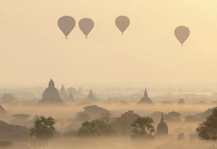Framed Print : Temples, pagodas and balloons at dawn, Bagan (UNESCO World Heritagew Site), Mandalay region, Myanmar (Burma), Asia Framed Print : Temples, pagodas and balloons at dawn, Bagan (UNESCO World Heritagew Site), Mandalay region, Myanmar (Burma), Asia