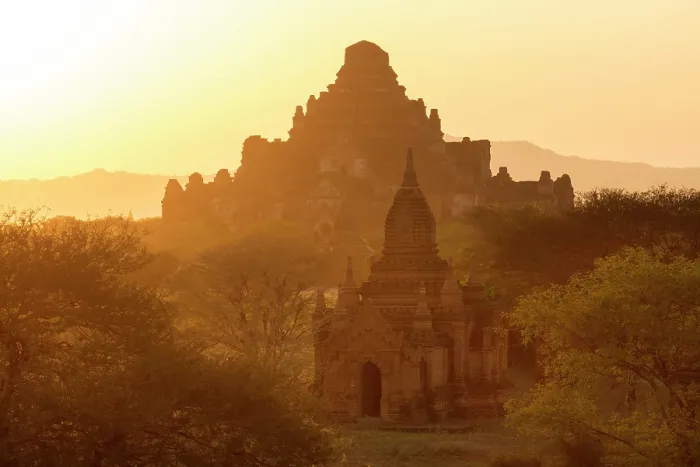 Framed Print : Temples at sunset, Bagan (UNESCO World Heritage Site), Mandalay region, Myanmar (Burma), Asia Framed Print : Temples at sunset, Bagan (UNESCO World Heritage Site), Mandalay region, Myanmar (Burma), Asia