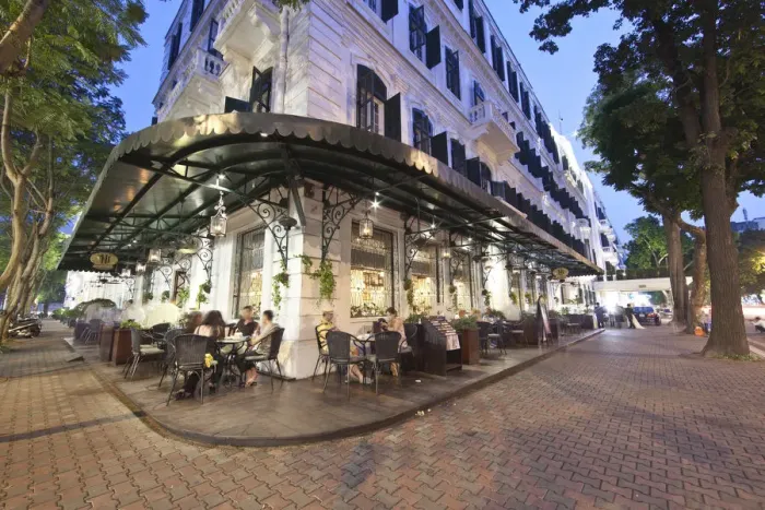 Framed Print : Terrace  /  pavement cafe, Sofitel Metropole Legend Hotel, Hanoi, Vietnam