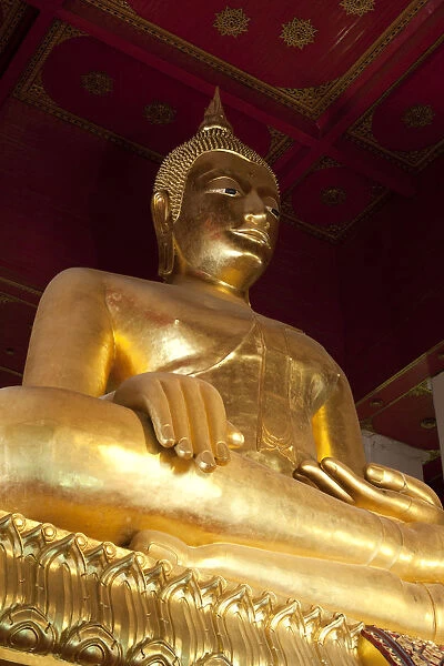 Thailand, Ayutthaya, Ayutthaya Historical Park, Buddha Statue in Wat Phra Mongkhon Bophit