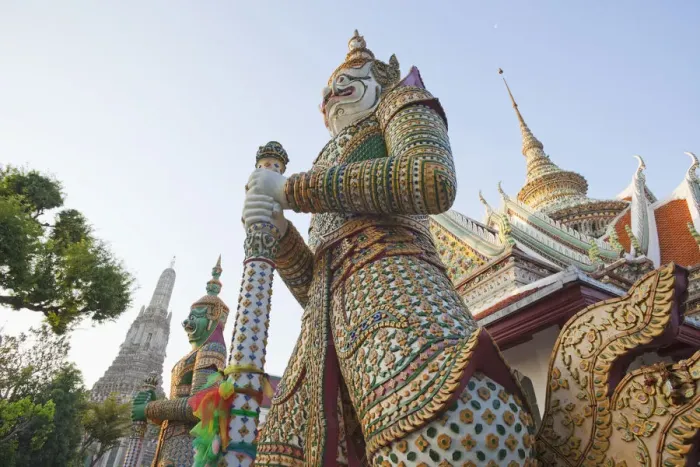 Framed Print : Thailand, Bangkok, Wat Arun, Statue at the Temple of Dawn