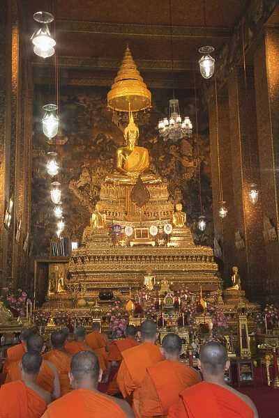 Thailand, Bangkok, Wat Pho, Monks Preying in the Main Chapel