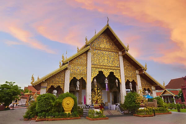 Thailand, Lamphun, Wat Phrathat Haripunchai Woramahawihan, low view of temple