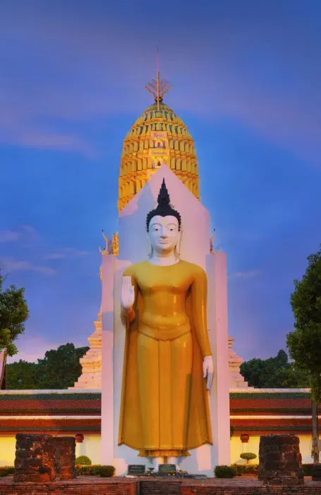 Framed Print : Thailand, phitsanulok, Phra Si Ratana Mahathat Temple, giant standing buddah and chedi Framed Print : Thailand, phitsanulok, Phra Si Ratana Mahathat Temple, giant standing buddah and chedi