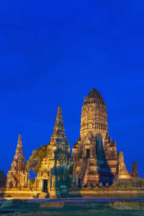 Framed Print : Thailand, Phra Nakhon Si Ayutthaya, Ayutthaya, Wat Chai Watthanaram, illuminated at night, UNESCO World Heritage site Framed Print : Thailand, Phra Nakhon Si Ayutthaya, Ayutthaya, Wat Chai Watthanaram, illuminated at night, UNESCO World Heritage site