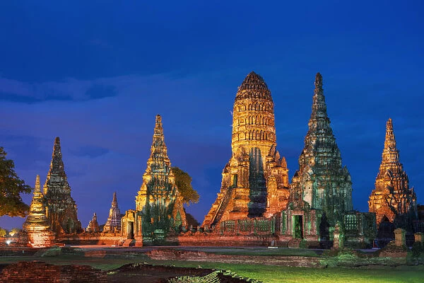 Thailand, Phra Nakhon Si Ayutthaya, Ayutthaya, Wat Chai Watthanaram, illuminated at night, UNESCO World Heritage site