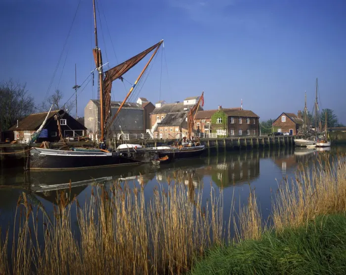 Framed Print : Thames Barge at Snape Maltings, Suffolk, England Framed Print : Thames Barge at Snape Maltings, Suffolk, England