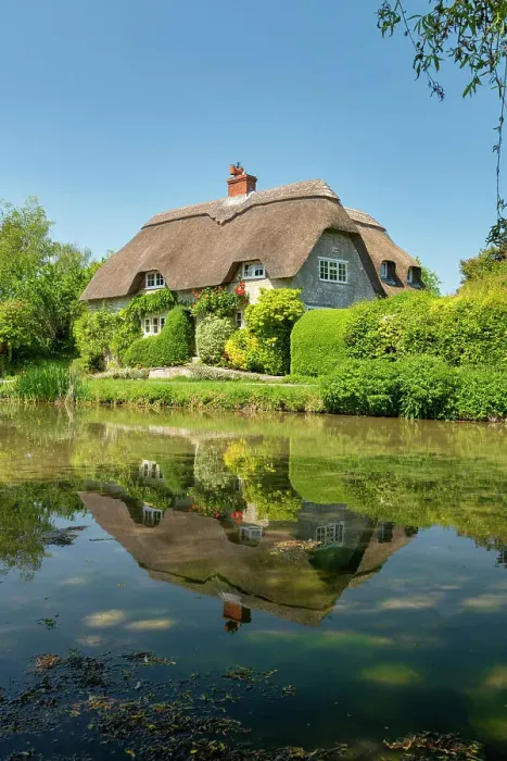 Framed Print : Thatched Cottage Reflecting in Village Pond, Sherrington, Wiltshire, England Framed Print : Thatched Cottage Reflecting in Village Pond, Sherrington, Wiltshire, England