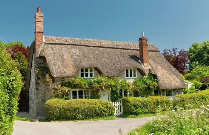 Framed Print : Thatched Cottage, Sherrington, Wiltshire, England Framed Print : Thatched Cottage, Sherrington, Wiltshire, England