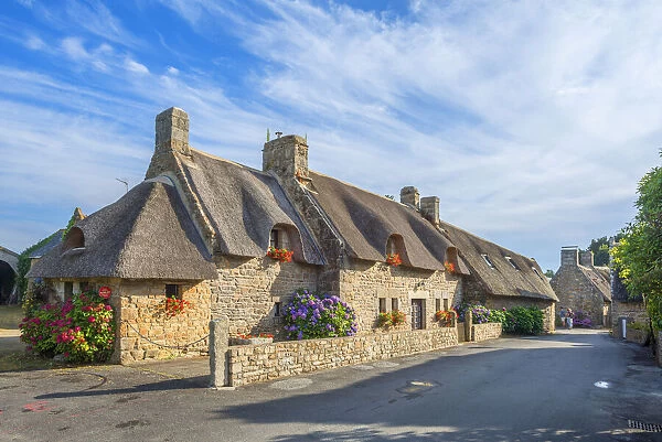 Thatched roof house at Kerascoet, Nevez, Finistere, Brittany, France