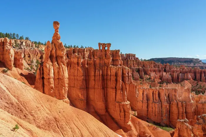Framed Print : Thor's Hammer rock formation taken from Navajo Loop Trail, Bryce Canyon National Park, Utah, USA