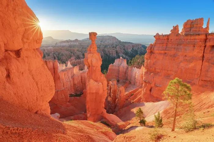 Framed Print : Thor's Hammer taken from Navajo Loop Trail at sunrise, Bryce Canyon National Park, Utah, USA Framed Print : Thor's Hammer taken from Navajo Loop Trail at sunrise, Bryce Canyon National Park, Utah, USA
