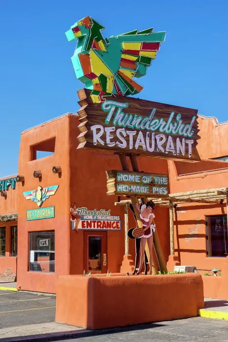 Framed Print : Thunderbird Restaurant Mount Carmel, Utah, USA Framed Print : Thunderbird Restaurant Mount Carmel, Utah, USA