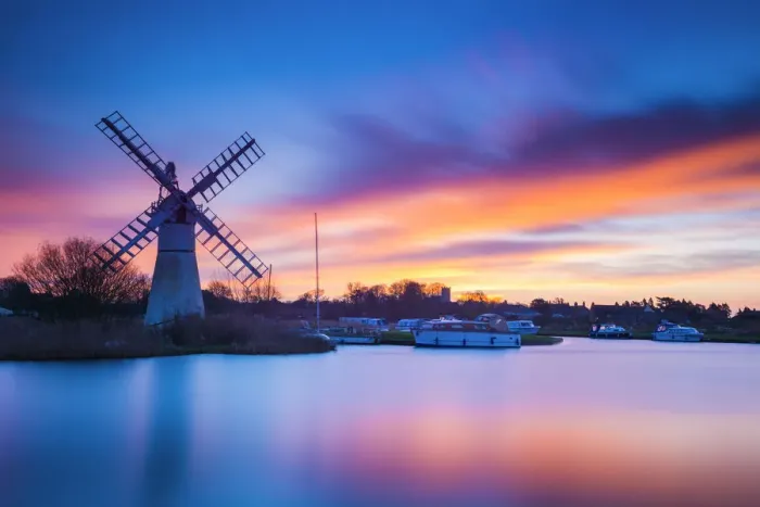 Framed Print : Thurne Mill at Sunrise, Norfolk Broads National Park, Norfolk, England Framed Print : Thurne Mill at Sunrise, Norfolk Broads National Park, Norfolk, England