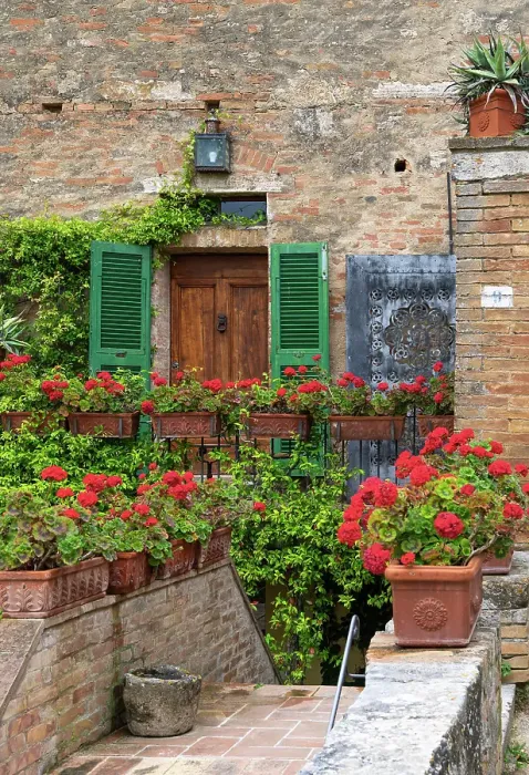 Framed Print : Tiny medieval hamlet of Lucignano d'Asso, comune of Montalcino, Tuscany, Italy Framed Print : Tiny medieval hamlet of Lucignano d'Asso, comune of Montalcino, Tuscany, Italy