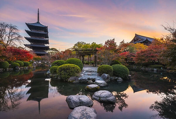 Toji (To-ji) temple, Kyoto, Kyoto prefecture, Kansai region, Japan