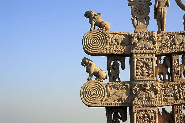 torana of Big stupa, UNESCO World Heritage site, Sanchi, Madhya Pradesh, India