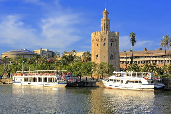 Torre del Oro (Gold tower), Seville, Andalusia, Spain