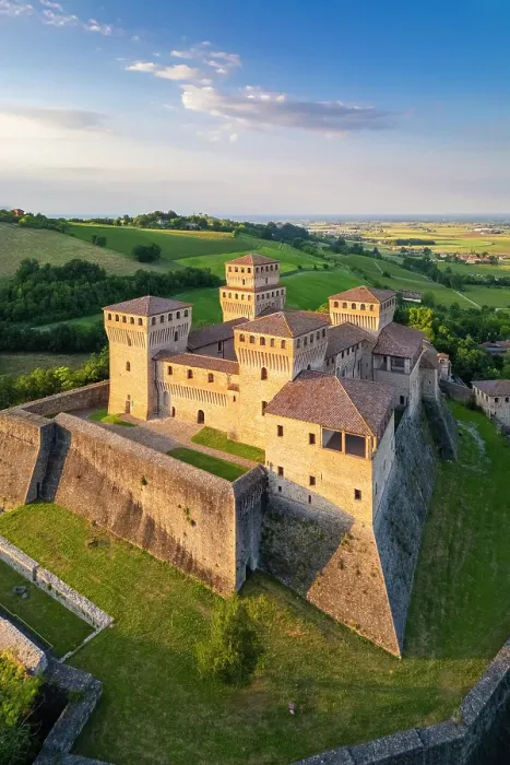 Framed Print : Torrechiara Castle, Langhirano, Parma province, Emilia Romagna, Italy Framed Print : Torrechiara Castle, Langhirano, Parma province, Emilia Romagna, Italy