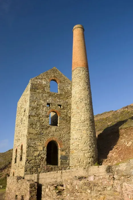 Framed Print : Towan Roath Engine House at Wheal Coates, St Agnes, Cornwall, England Framed Print : Towan Roath Engine House at Wheal Coates, St Agnes, Cornwall, England