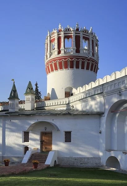 Tower (17 century), Novodevichy Convent, UNESCO World Heritage Site, Moscow, Russia