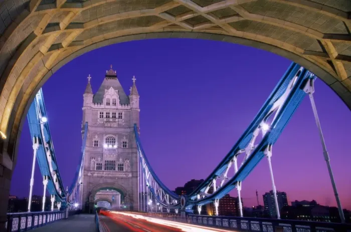 Framed Print : Tower Bridge Framed Print : Tower Bridge
