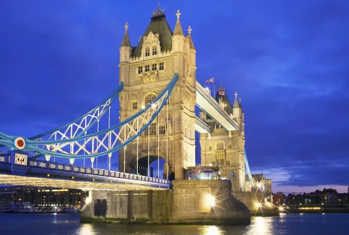 Framed Print : Tower Bridge at dusk, London, England, Great Britain, U. K Framed Print : Tower Bridge at dusk, London, England, Great Britain, U. K