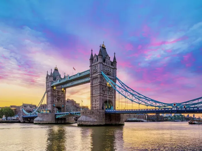 Framed Print : Tower Bridge at sunrise, London, England, United Kingdom Framed Print : Tower Bridge at sunrise, London, England, United Kingdom