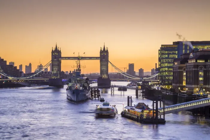 Framed Print : The Tower bridge during sunrise, London, United Kingdom Framed Print : The Tower bridge during sunrise, London, United Kingdom