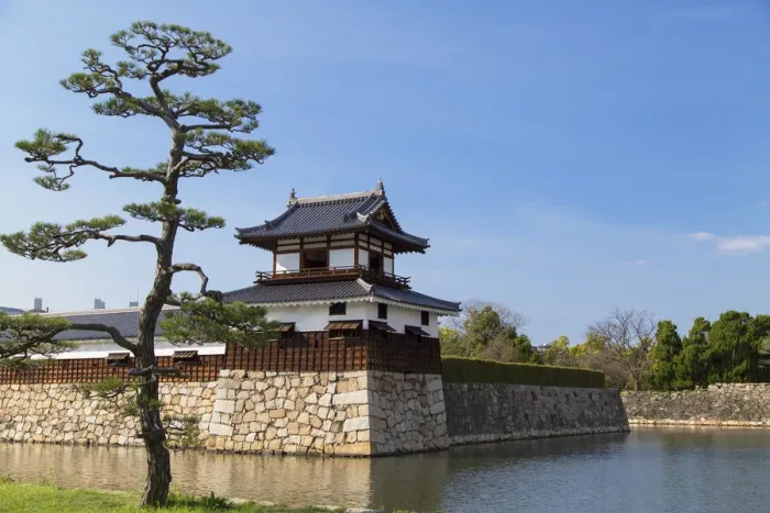 Framed Print : Tower and moat of Hiroshima castle, Hiroshima, Hiroshima Prefecture, Japan Framed Print : Tower and moat of Hiroshima castle, Hiroshima, Hiroshima Prefecture, Japan
