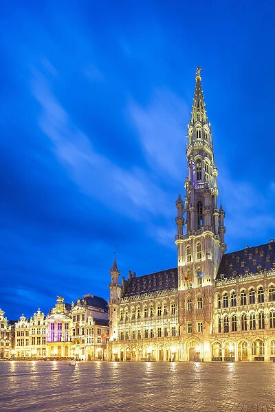 Town Hall in Grand Place in Brussels by night, Belgium