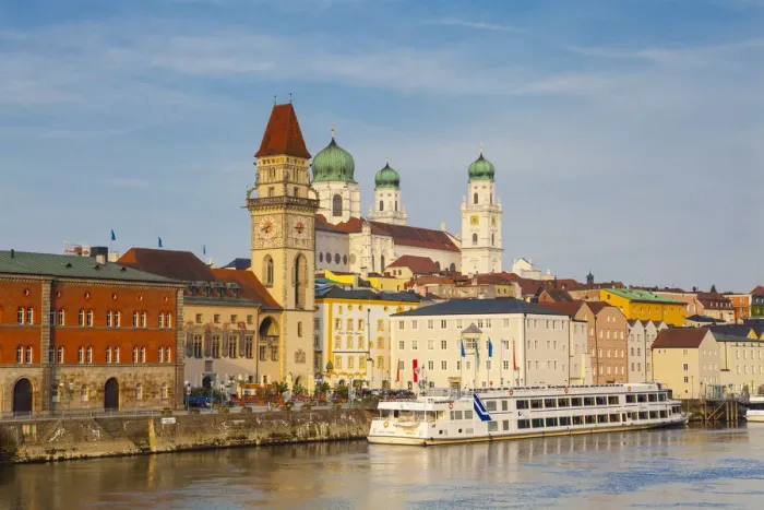 Framed Print : Town Hall (Rathaus) and The River Danube, Passau, Lower Bavaria, Bavaria, Germany Framed Print : Town Hall (Rathaus) and The River Danube, Passau, Lower Bavaria, Bavaria, Germany