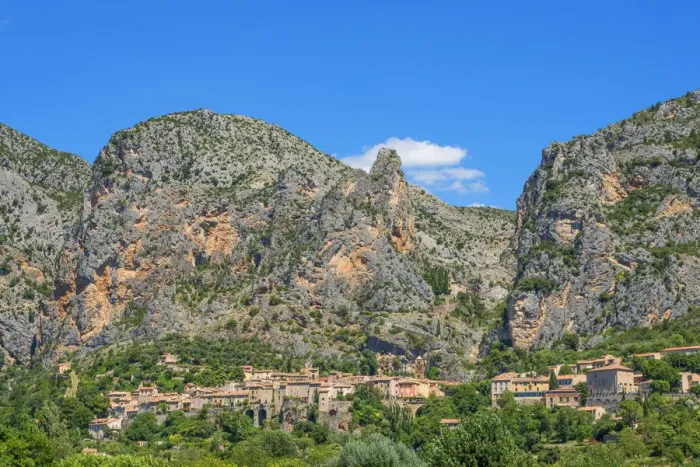 Framed Print : Town of Moustiers-Sainte-Marie at the entrance of the Gorges du Verdon, Alpes-de-Haute-Provence, Provence-Alpes-Cote d'Azur, France Framed Print : Town of Moustiers-Sainte-Marie at the entrance of the Gorges du Verdon, Alpes-de-Haute-Provence, Provence-Alpes-Cote d'Azur, France
