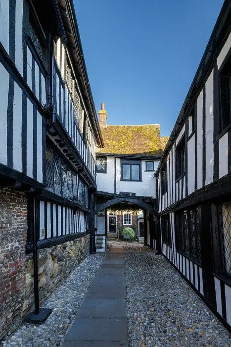 Framed Print : Traditional Architecture at the Mermaid Inn, Rye, East Sussex, Sussex, England, UK Framed Print : Traditional Architecture at the Mermaid Inn, Rye, East Sussex, Sussex, England, UK