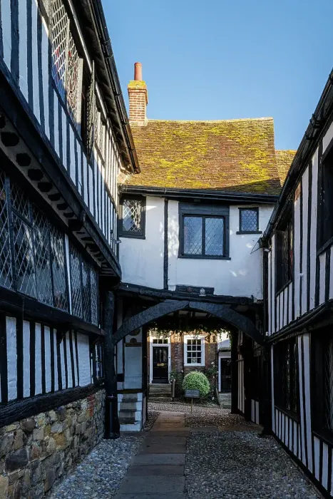 Framed Print : Traditional Architecture at the Mermaid Inn, Rye, East Sussex, Sussex, England, UK Framed Print : Traditional Architecture at the Mermaid Inn, Rye, East Sussex, Sussex, England, UK