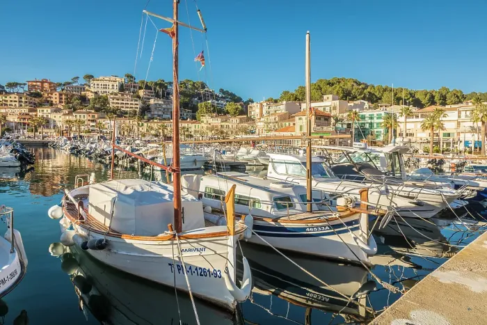 Framed Print : Traditional boats (llauets) in the harbor of Port de Soller, Mallorca, Balearic Islands, Spain Framed Print : Traditional boats (llauets) in the harbor of Port de Soller, Mallorca, Balearic Islands, Spain