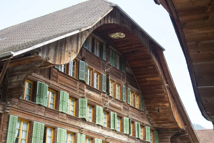 Framed Print : Traditional chalet, Simmental Valley, Berner Oberland, Switzerland Framed Print : Traditional chalet, Simmental Valley, Berner Oberland, Switzerland
