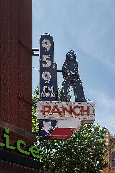 Traditional cowboy sign, Fort Worth, Texas, USA