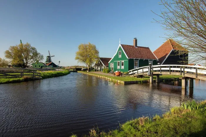 Framed Print : Traditional Dutch farm house, Zaanse Schans, North Holland, Netherlands Framed Print : Traditional Dutch farm house, Zaanse Schans, North Holland, Netherlands