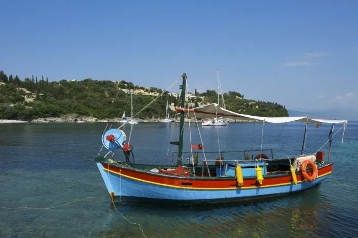Framed Print : Traditional fishing boat, Kalami, Korfu, Ionische Inseln, Griechenland Framed Print : Traditional fishing boat, Kalami, Korfu, Ionische Inseln, Griechenland