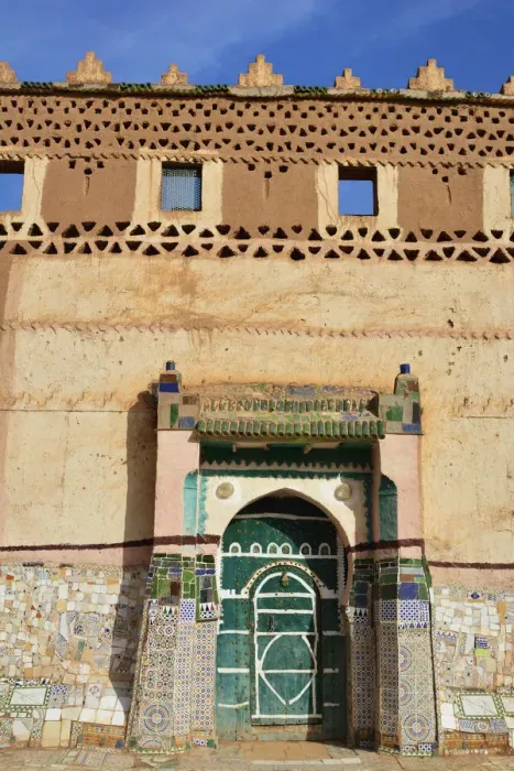 Framed Print : Traditional house from the Amezrou region, Zagora. Draa Valley, Morocco Framed Print : Traditional house from the Amezrou region, Zagora. Draa Valley, Morocco