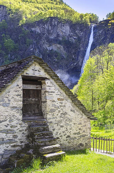 Traditional house of Foroglio, Val Bavona, Canton of Ticino, Switzerland, Europe
