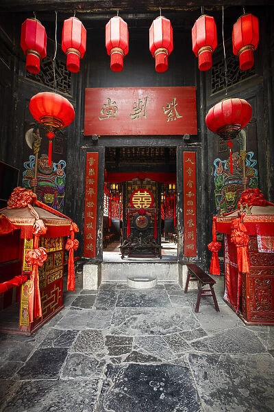 Traditional house with red lanterns, Zhangjiajie, Wulingyuan District, Hunan, China, Asia