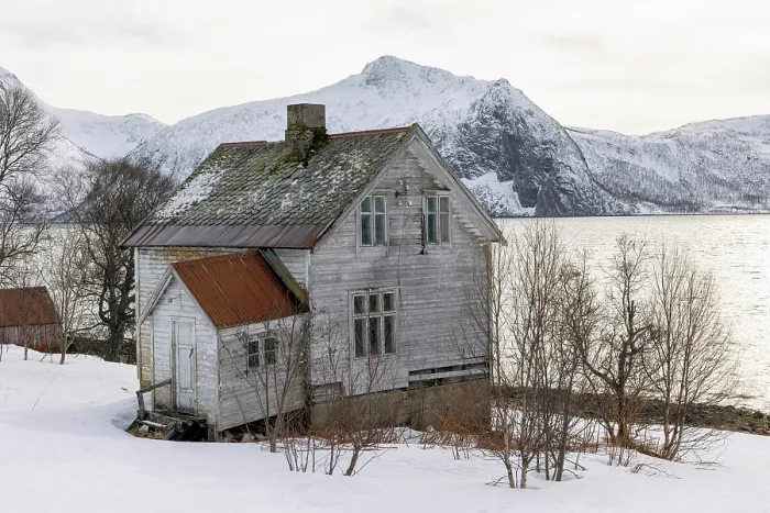 Framed Print : Traditional old timber house, Skaland, Senja, Norway Framed Print : Traditional old timber house, Skaland, Senja, Norway