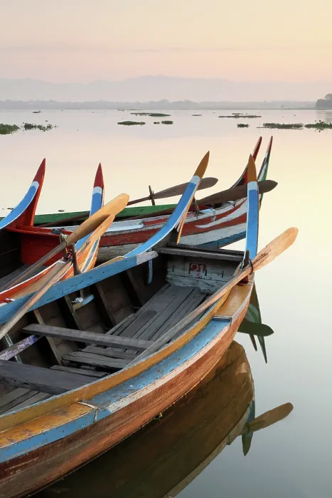 Framed Print : Traditional painted fishing boats at sunrise, Taungthaman Lake, Amarapura, near Mandalay, Myanmar (Burma), Asia Framed Print : Traditional painted fishing boats at sunrise, Taungthaman Lake, Amarapura, near Mandalay, Myanmar (Burma), Asia
