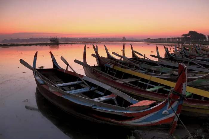 Framed Print : Traditional painted fishing boats at sunrise, Taungthaman Lake, Amarapura, near Mandalay, Myanmar (Burma), Asia Framed Print : Traditional painted fishing boats at sunrise, Taungthaman Lake, Amarapura, near Mandalay, Myanmar (Burma), Asia