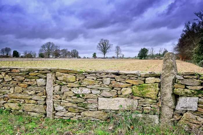 Framed Print : Traditional stone wall at Constantim. Miranda do Douro, Tras-os-Montes. Portugal