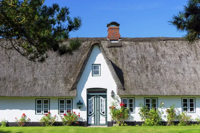 Framed Print : Traditional thatched house, Tinnum, Sylt, Schleswig Holstein, Germany Framed Print : Traditional thatched house, Tinnum, Sylt, Schleswig Holstein, Germany
