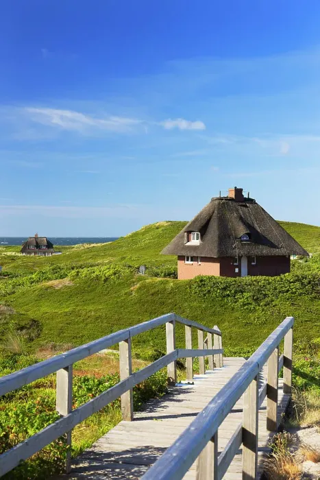 Framed Print : Traditional thatched houses in sand dunes, Hornum, Sylt, Schleswig Holstein, Germany